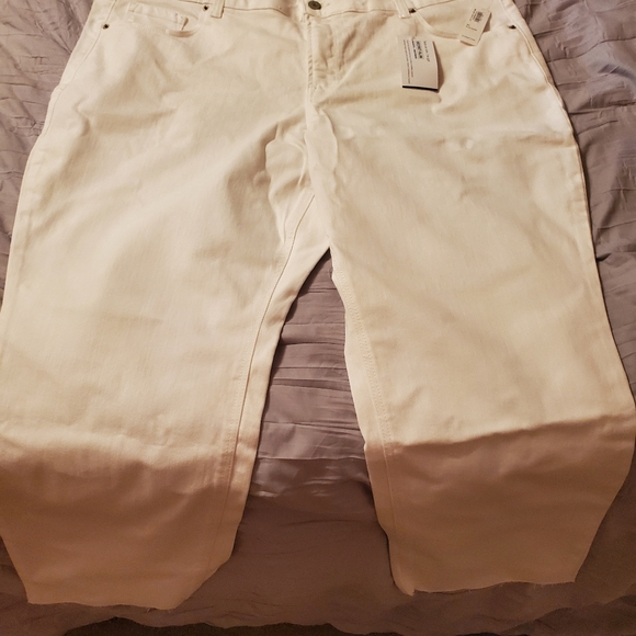 Old Navy White Jeans 22Short NWT - Picture 1 of 5